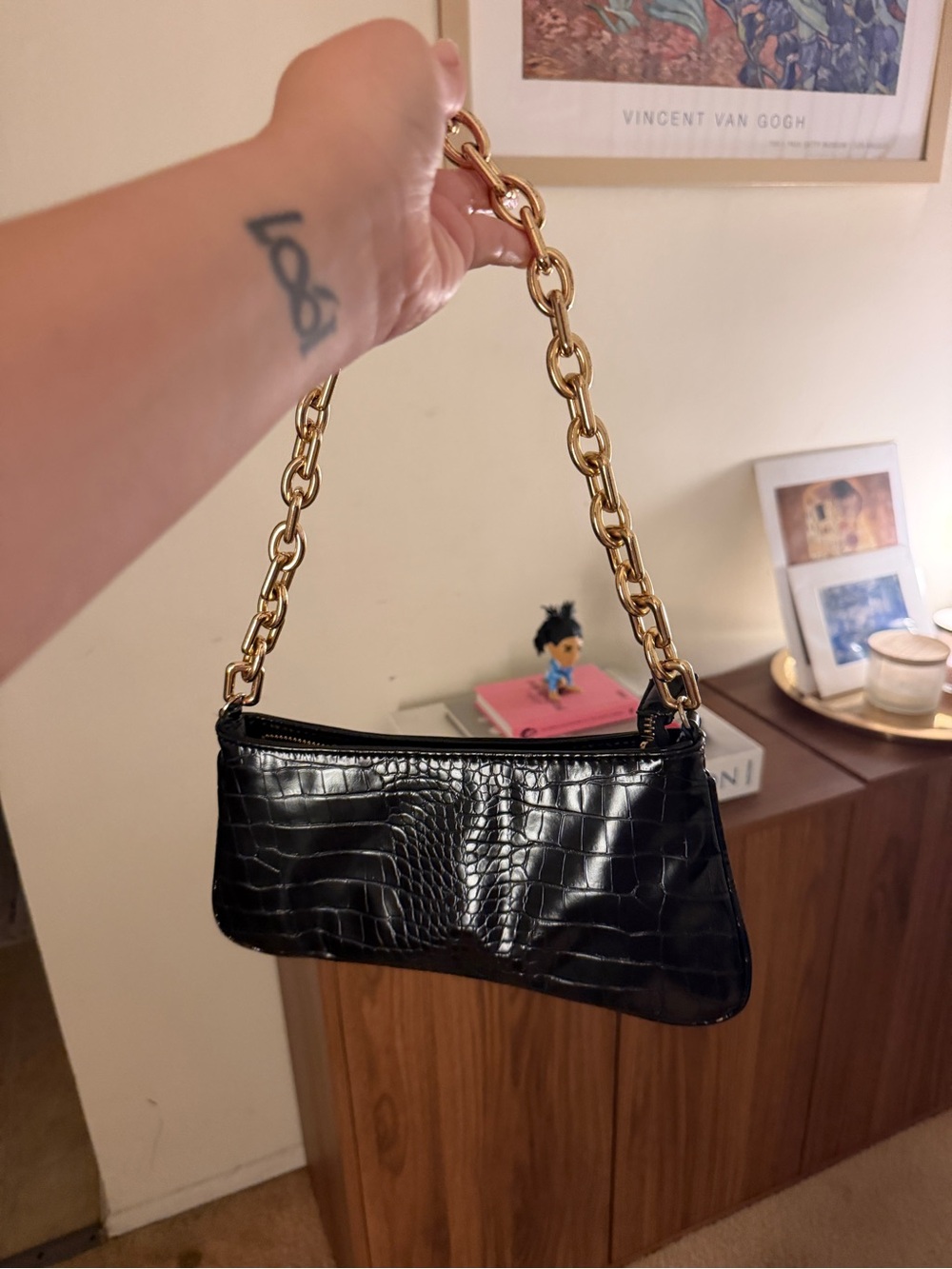 Zara Black Croc-Effect Shoulder Bag with Gold Chain
